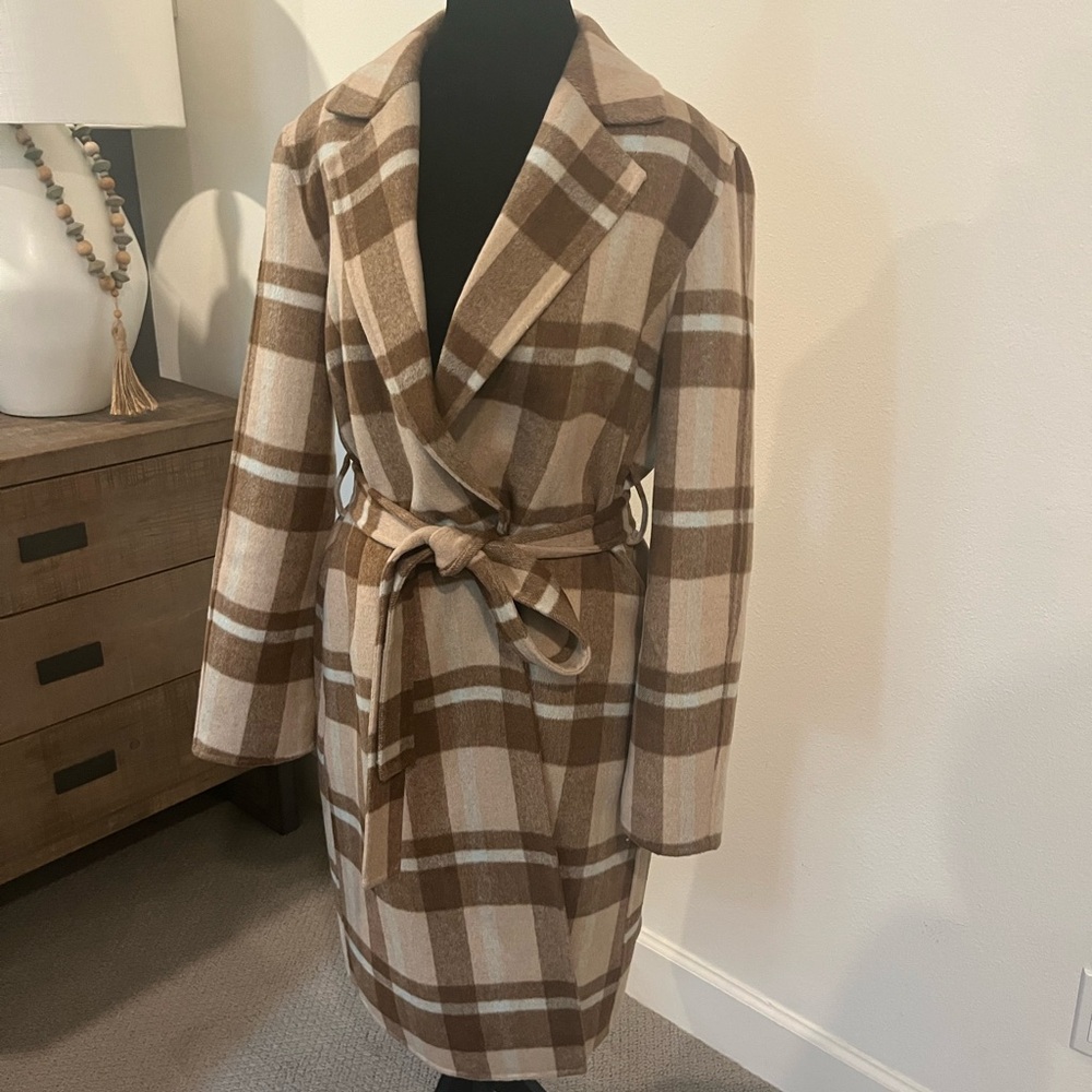 Banana Republic Women's Plaid Trench Coat in Tan and Cream